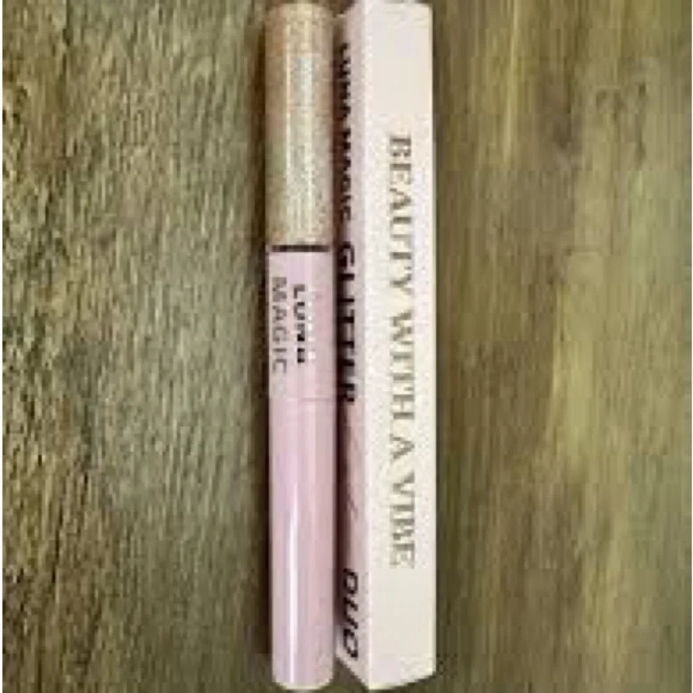 Luna Magic glitter eyeliner duo - mesmerized brown